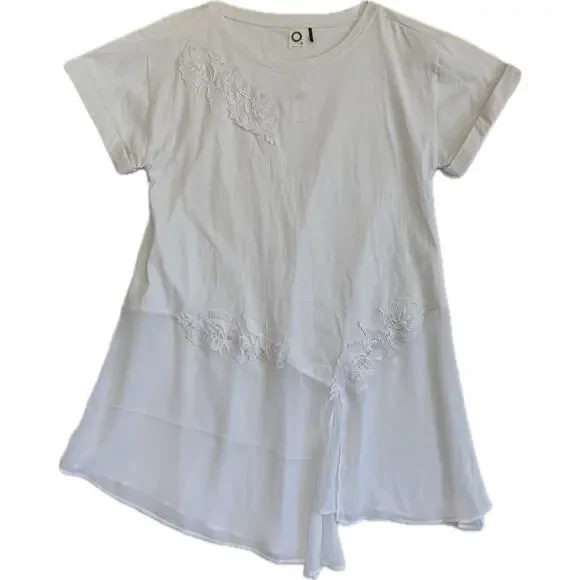 AKEMI + KIN Anthropologie Floral Embellished Women's Sz L White T-Shirt Top NWT - Picture 2 of 16